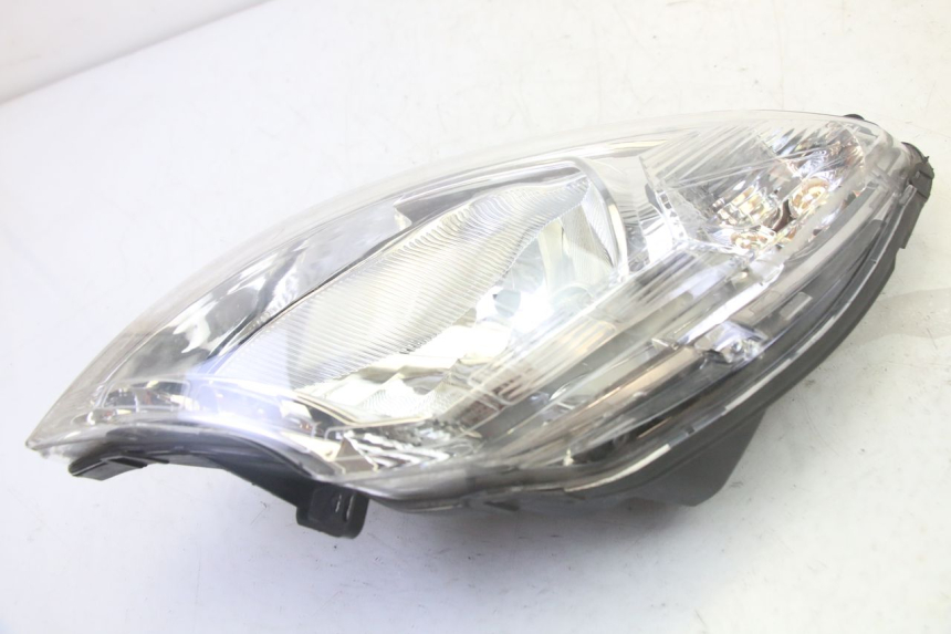 photo de LEFT HEADLIGHT PEUGEOT SATELIS 125 (2010 - 2012)