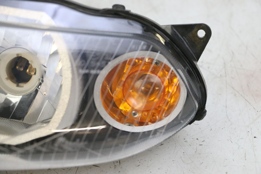 photo de LEFT HEADLIGHT YAMAHA TZR 50 (2008 - 2016) - Product overview