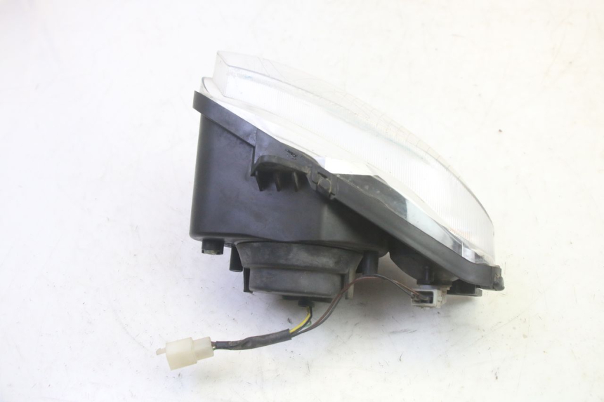 photo de LEFT HEADLIGHT YAMAHA TZR 50 (2008 - 2016) - Alternative perspective