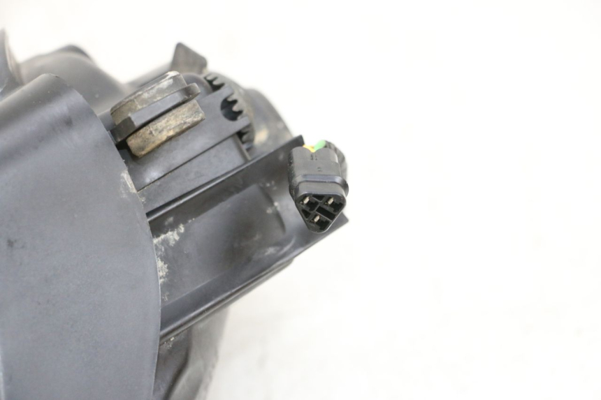 photo de LEFT HEADLIGHT YAMAHA YFM R RAPTOR 250 (2008 - 2014) - Zoom on usage condition