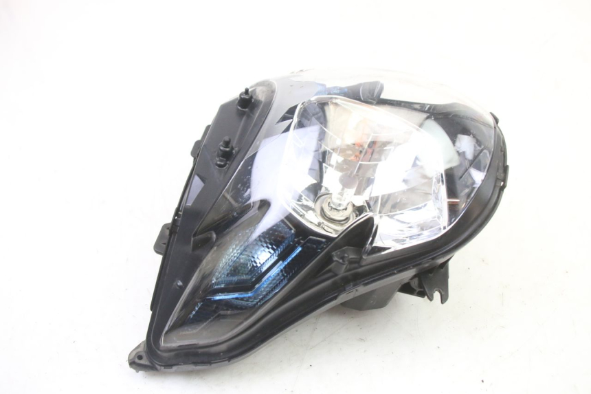 photo de HEADLIGHT SUZUKI GSR 750 (2011 - 2017)