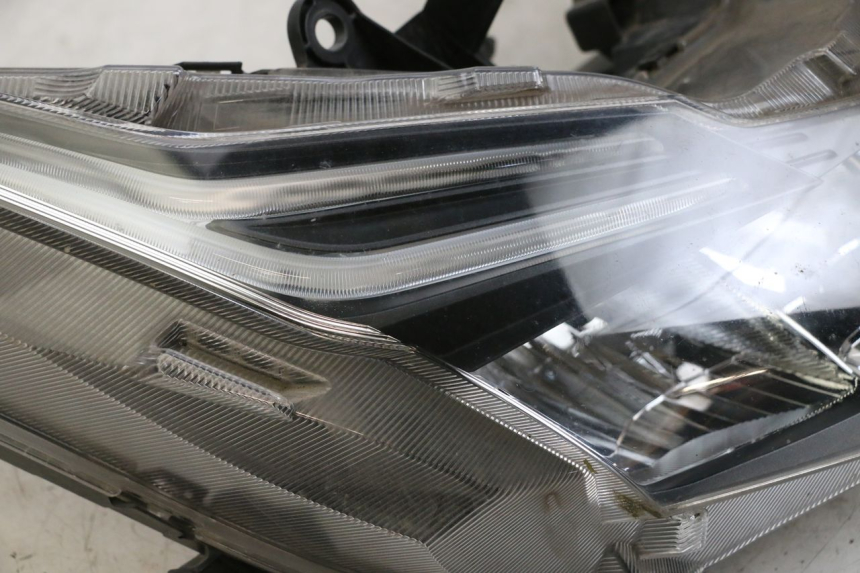 photo de HEADLIGHT HONDA FORZA 125 (2015 - 2016)