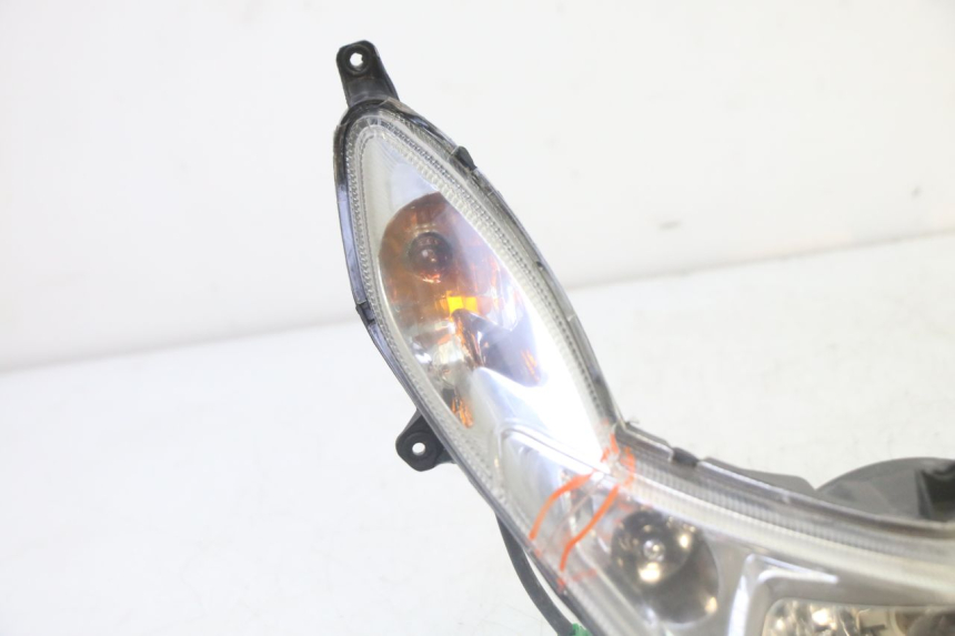 photo de FRONT HEADLIGHT PEUGEOT KISBEE 4T 50 (2018 - 2022)