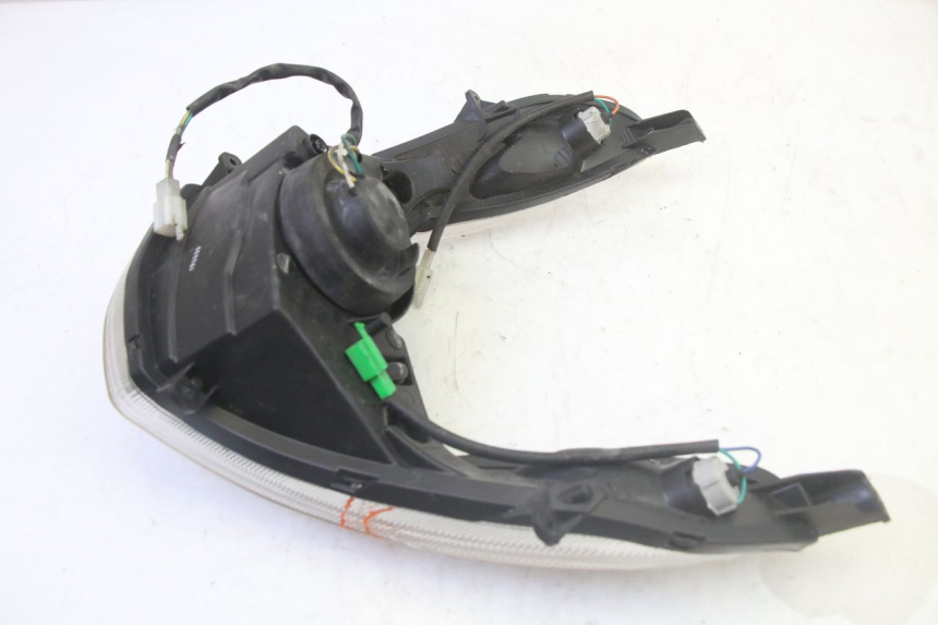 photo de FRONT HEADLIGHT PEUGEOT KISBEE 4T 50 (2018 - 2022)