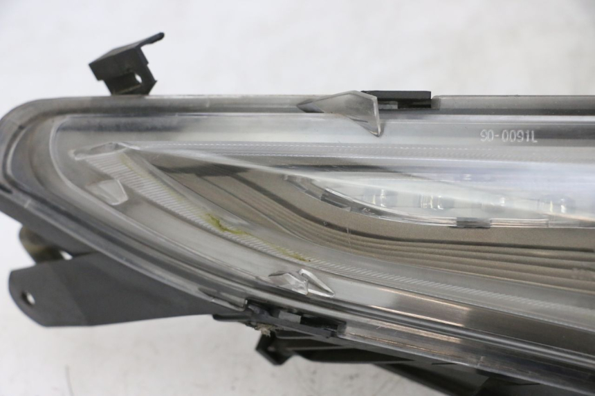 photo de HEADLIGHT KYMCO X-TOWN XTOWN 125 (2016 - 2021)