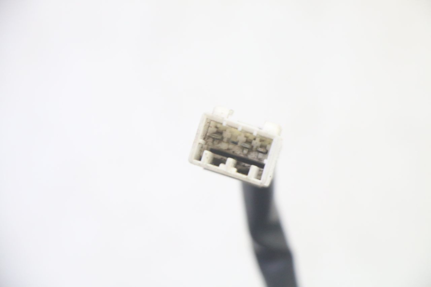 photo de HEADLIGHT PIAGGIO MP3 HPE 350 (2018 - 2020) - Fixing points details