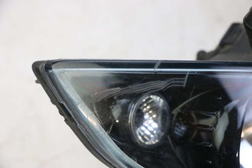 photo de HEADLIGHT PIAGGIO MP3 500 (2011 - 2015)