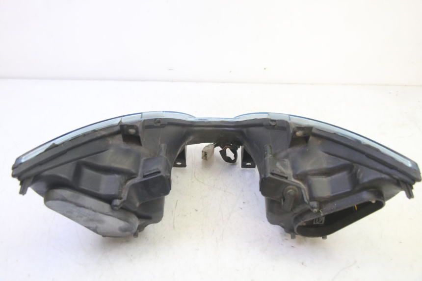 photo de HEADLIGHT PIAGGIO MP3 RL 250 (2007 - 2010)