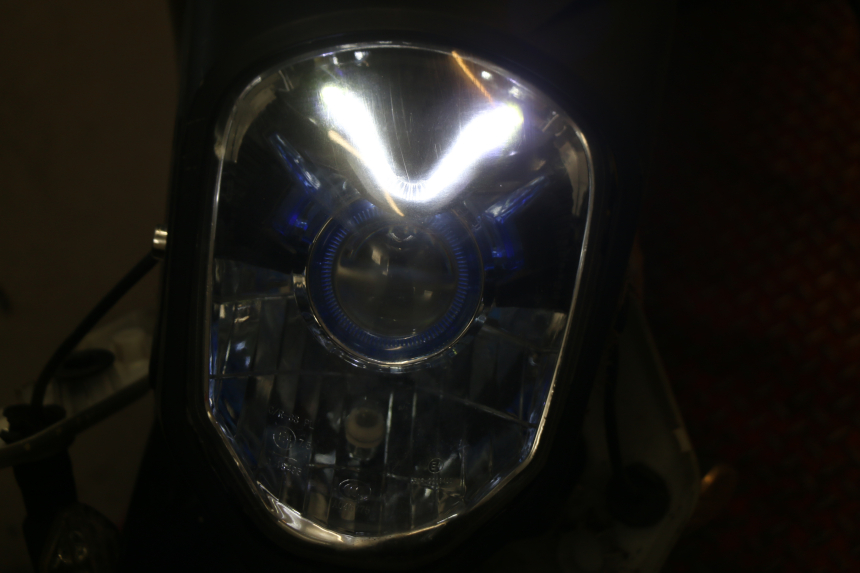 photo de HEADLIGHT YAMASAKI MSX 50 (2013 - 2022)