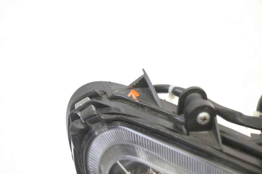 photo de HEADLIGHT PIAGGIO NRG POWER PUREJET 50 (2018 - 2021)