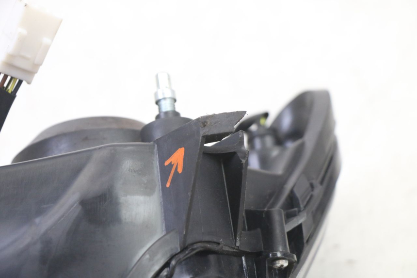 photo de HEADLIGHT PIAGGIO NRG POWER PUREJET 50 (2018 - 2021)
