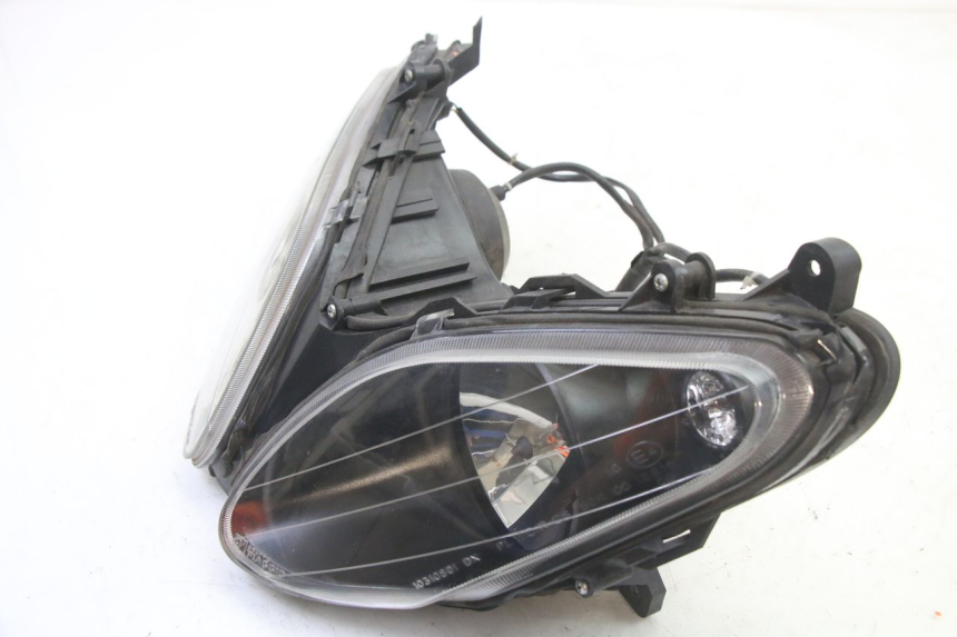 photo de HEADLIGHT PIAGGIO NRG POWER PUREJET 50 (2018 - 2021)