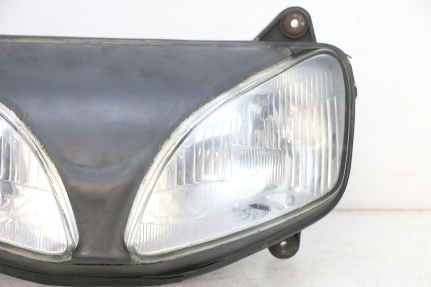 photo de HEADLIGHT HONDA NSR R 125 (1994 - 2003) - Distinctive features