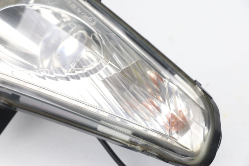 photo de HEADLIGHT PEUGEOT SATELIS 125 (2010 - 2012)