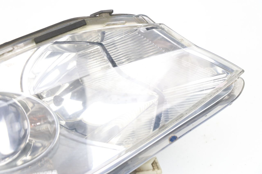 photo de HEADLIGHT PEUGEOT SATELIS 125 (2010 - 2012)