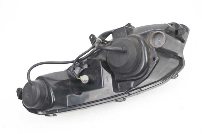 photo de HEADLIGHT PEUGEOT SATELIS 125 (2010 - 2012)