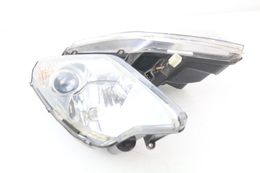 photo de HEADLIGHT PEUGEOT SATELIS 125 (2010 - 2012)