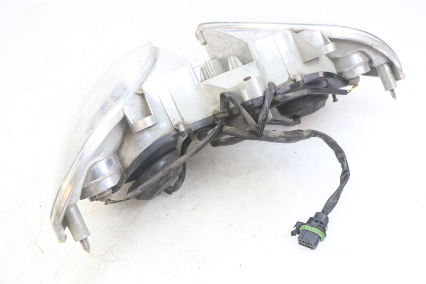 photo de FRONT HEADLIGHT PIAGGIO X9 EVOLUTION 125 (2003 - 2007)