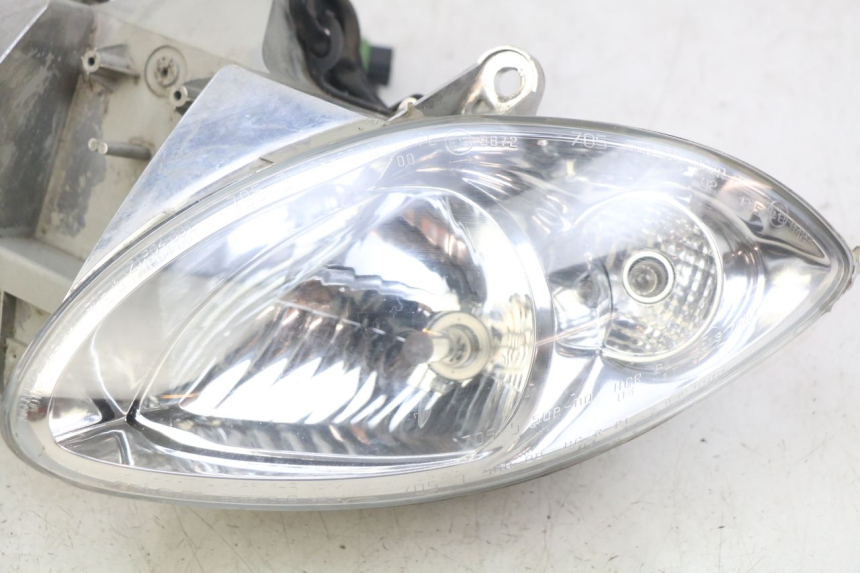 photo de FRONT HEADLIGHT PIAGGIO X9 EVOLUTION 125 (2003 - 2007)