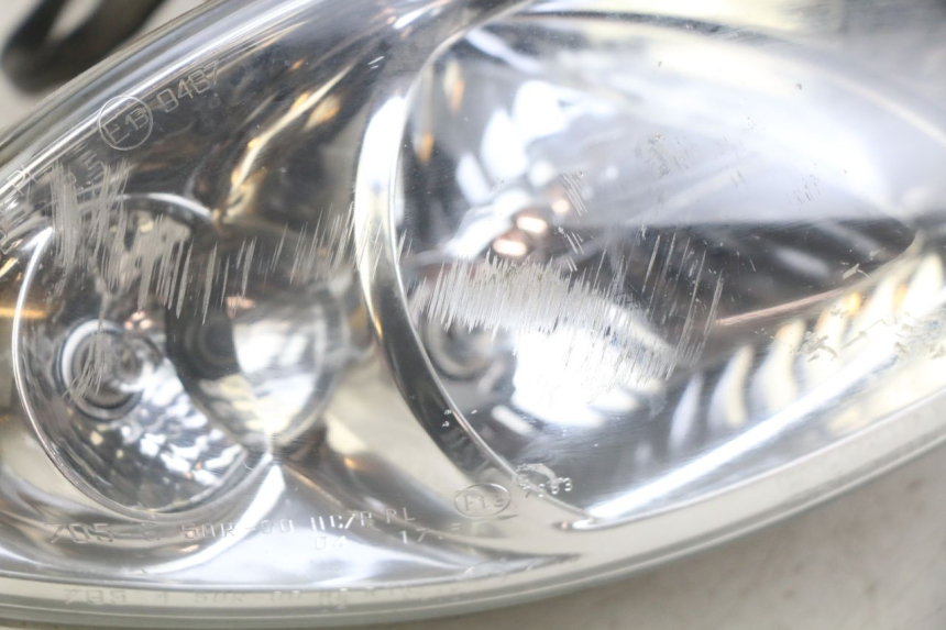 photo de FRONT HEADLIGHT PIAGGIO X9 EVOLUTION 125 (2003 - 2007)