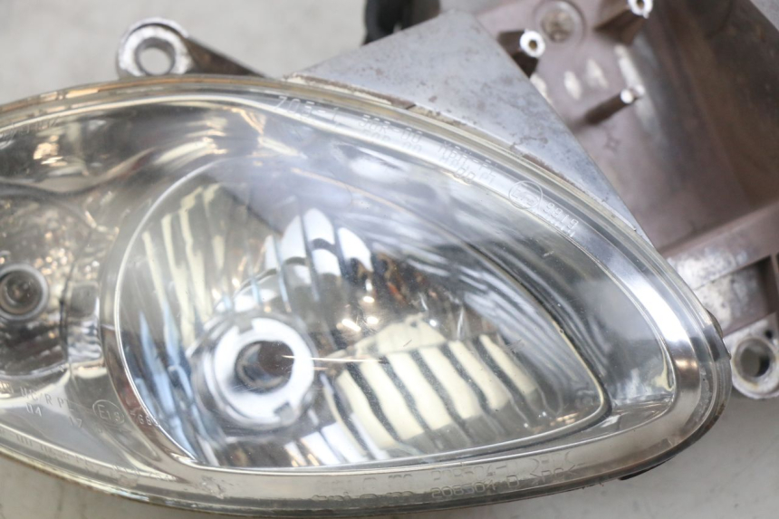 photo de FRONT HEADLIGHT PIAGGIO X9 EVOLUTION 125 (2003 - 2007)