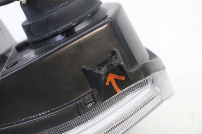 photo de HEADLIGHT MAG POWER R-STREET 50 (2016 - 2025)