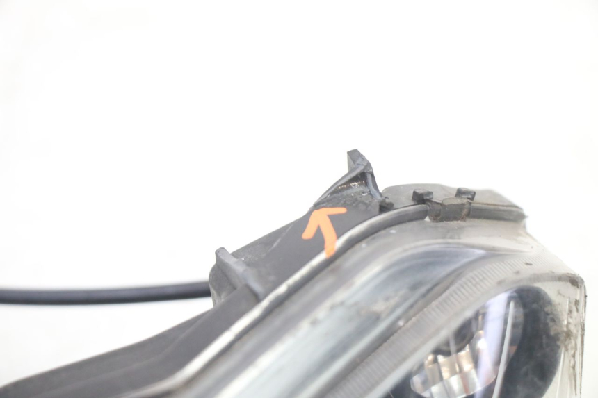 photo de HEADLIGHT GILERA RUNNER SP 50 (2006 - 2008)