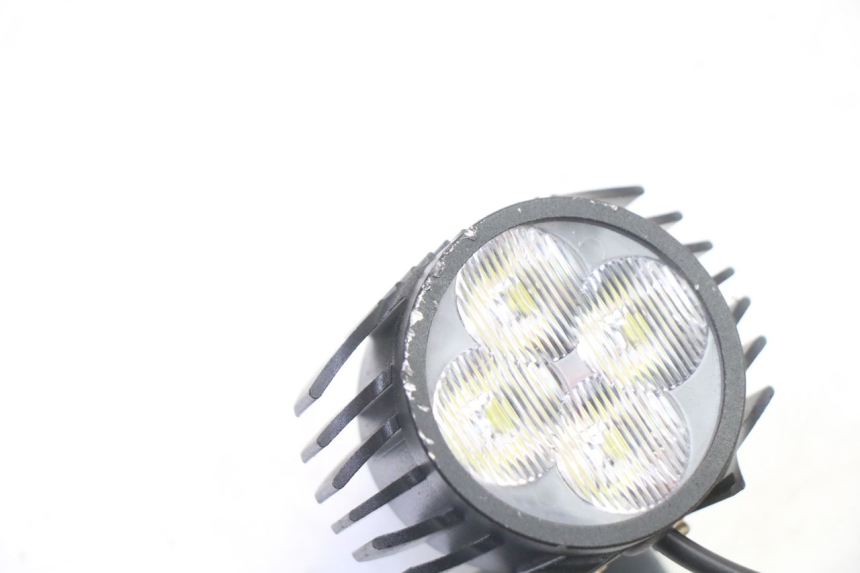 photo de HEADLIGHT HERO S10 1