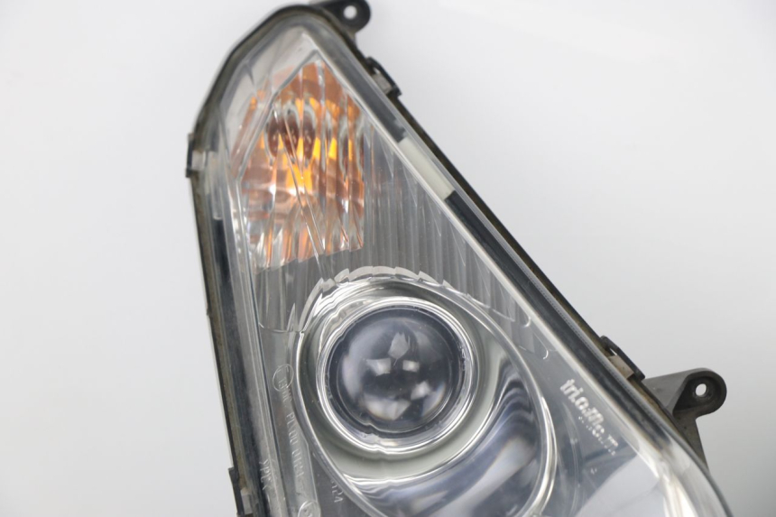 photo de HEADLIGHT PEUGEOT SATELIS COMPRESSOR K15 125 (2006 - 2009)