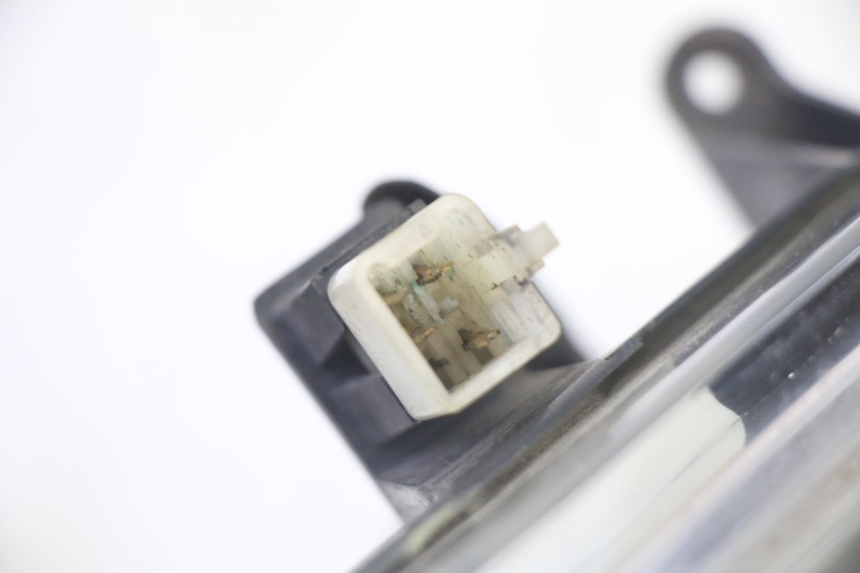 photo de HEADLIGHT PEUGEOT SATELIS 125 (2006 - 2009)