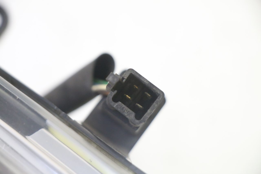 photo de HEADLIGHT PEUGEOT SATELIS 125 (2006 - 2009)