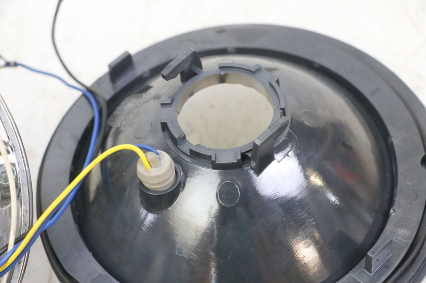 photo de HEADLIGHT APRILIA SCARABEO GT TOURING 125 (1999 - 2005)
