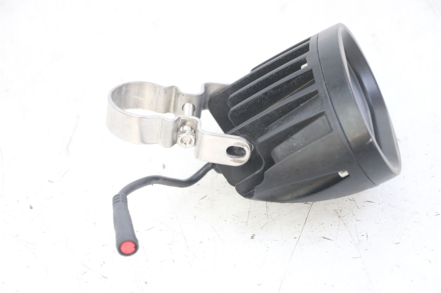 photo de FRONT HEADLIGHT NAMI STELLAR 1