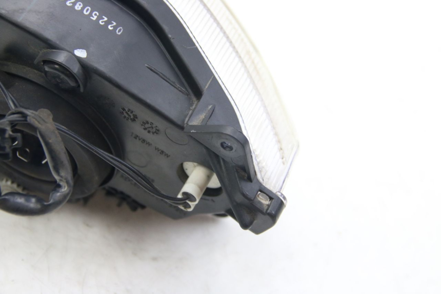 photo de FRONT HEADLIGHT SUZUKI SIXTEEN 125 (2008 - 2010)