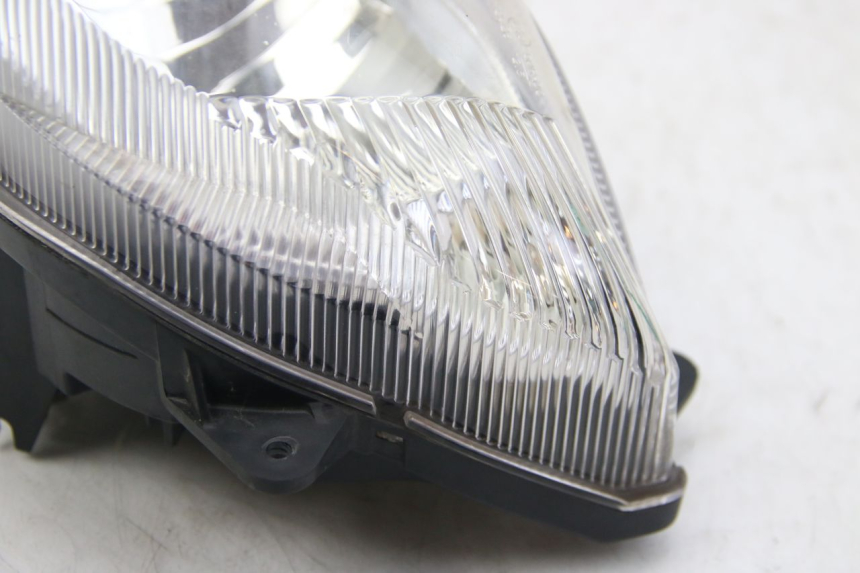 photo de FRONT HEADLIGHT SUZUKI SIXTEEN 125 (2008 - 2010)