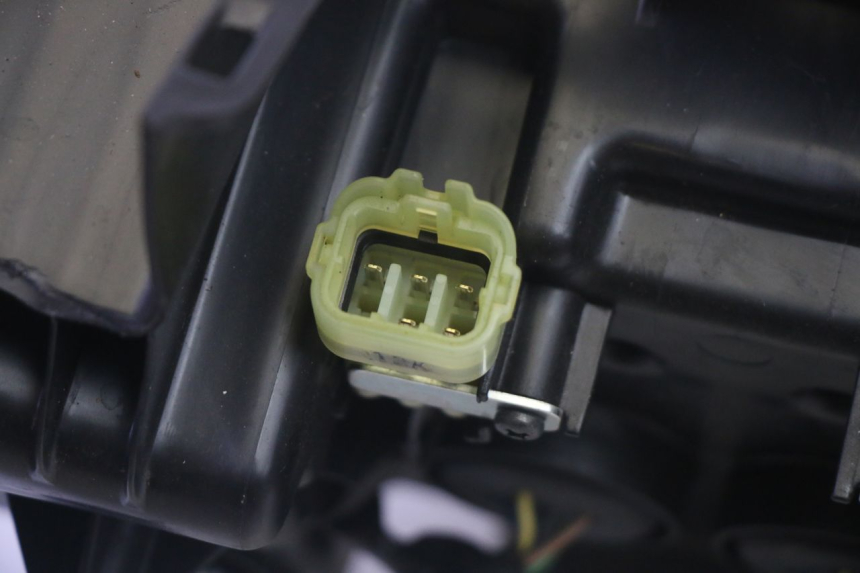 photo de HEADLIGHT YAMAHA TRICITY 300 (2020 - 2024) - Distinctive features