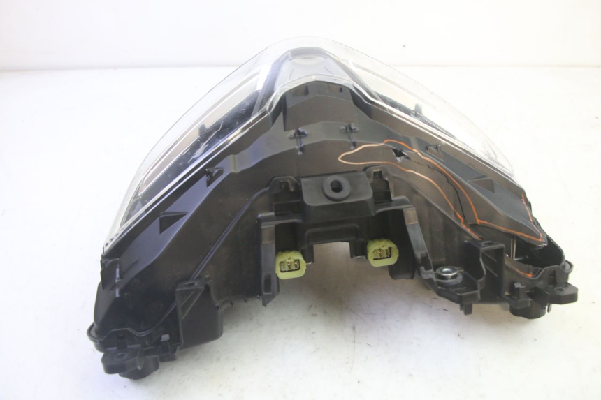 photo de HEADLIGHT YAMAHA TRICITY 300 (2020 - 2024) - Markings and original references