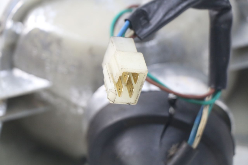 photo de FRONT HEADLIGHT PEUGEOT TWEET 125 (2010 - 2017)