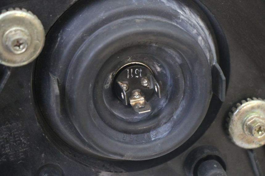photo de FRONT HEADLIGHT SUZUKI UH BURGMAN 125 (2002 - 2006)