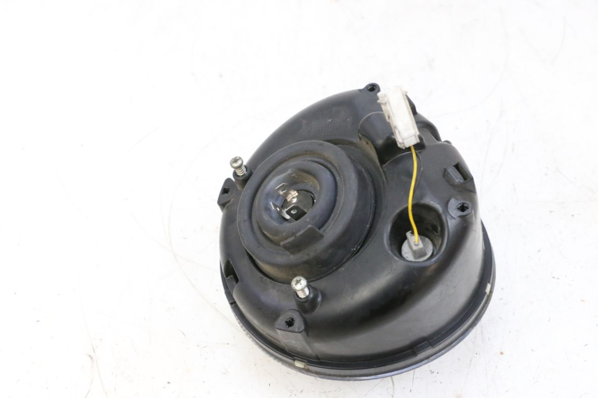 photo de FRONT HEADLIGHT PIAGGIO VESPA GTS SUPER IE 125 (2009 - 2016) - Technical close-up