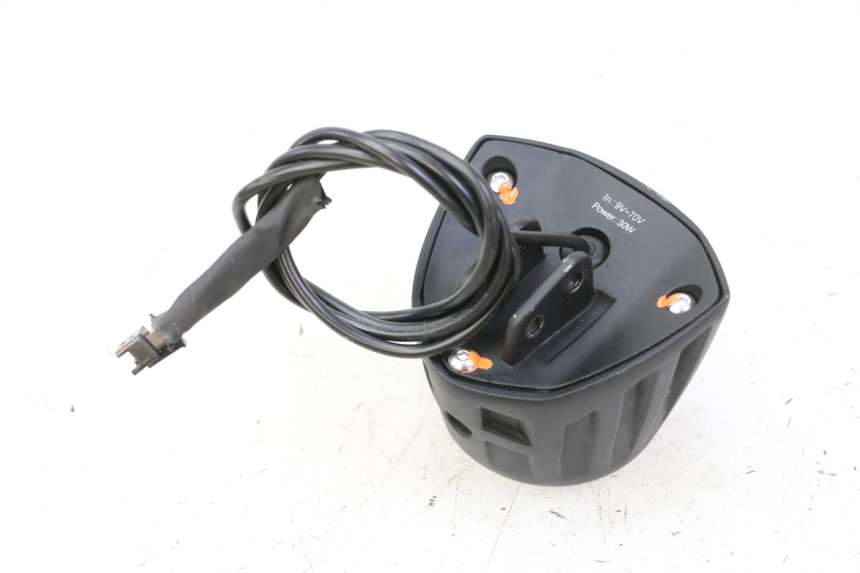photo de FRONT HEADLIGHT DUALTRON VICTOR LIMITED 1