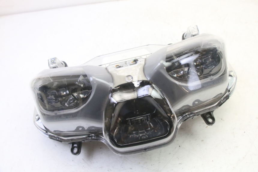 photo de HEADLIGHT YAMAHA XMAX X-MAX 125 (2021 - 2025)