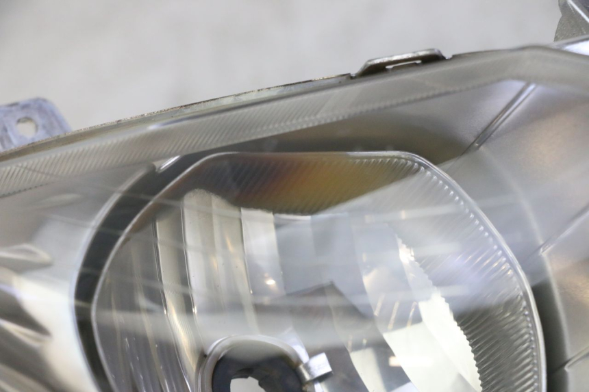 photo de FRONT HEADLIGHT YAMAHA X-MAX XMAX 125 (2010 - 2014)