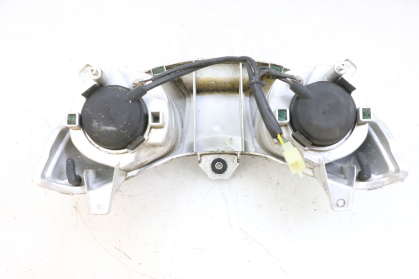 photo de FRONT HEADLIGHT YAMAHA X-MAX XMAX 125 (2010 - 2013) - Additional view of the item