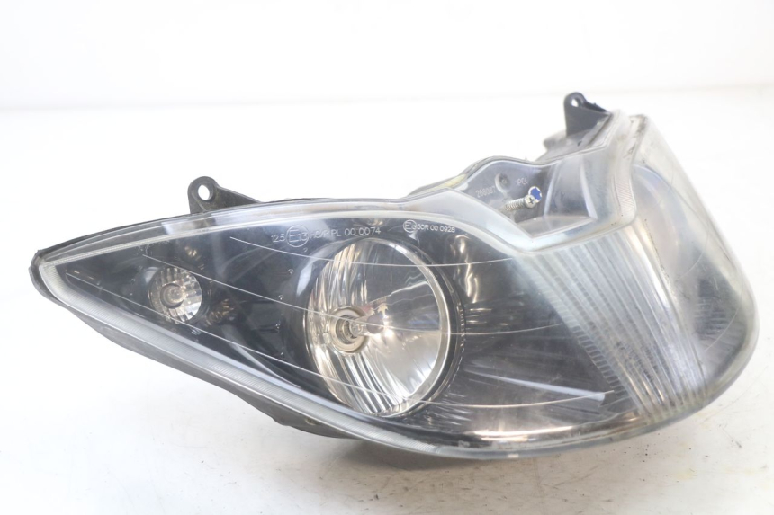 photo de FRONT HEADLIGHT PIAGGIO XEVO - X EVO 125 (2007 - 2016) - Alternative perspective