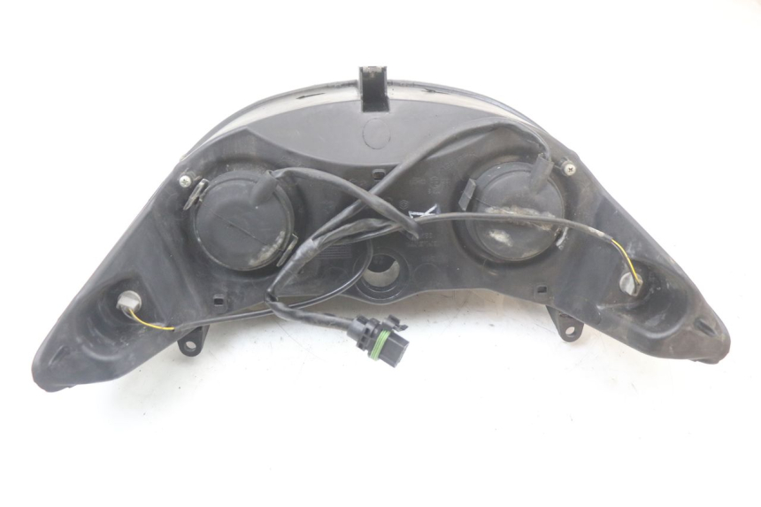 photo de FRONT HEADLIGHT PIAGGIO XEVO - X EVO 125 (2007 - 2016) - Surface and material condition