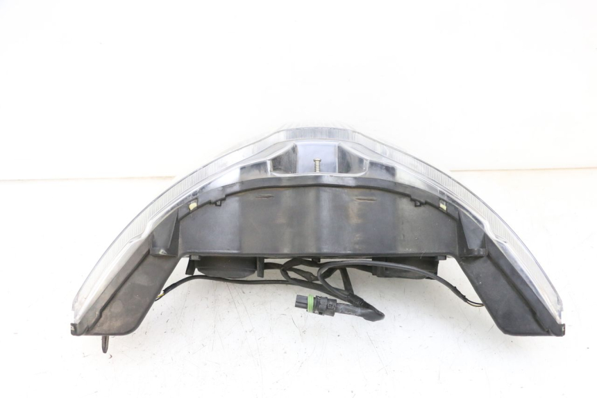 photo de FRONT HEADLIGHT PIAGGIO XEVO - X EVO 125 (2007 - 2016) - High-resolution close-up