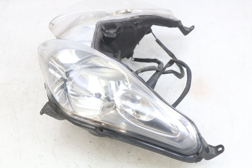 photo de FRONT HEADLIGHT YAMAHA X-MAX XMAX 250 (2006 - 2009)