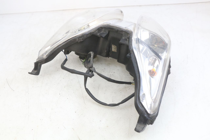 photo de FRONT HEADLIGHT YAMAHA X-MAX XMAX 250 (2006 - 2009)