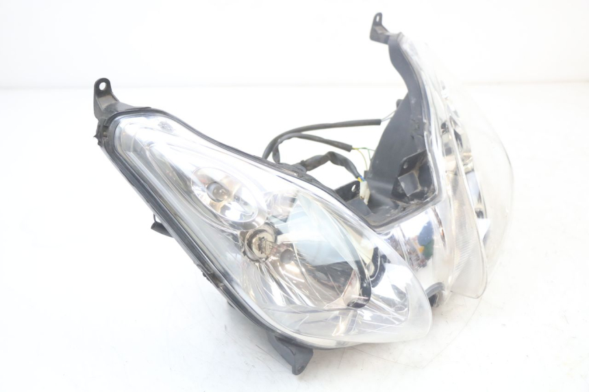 photo de FRONT HEADLIGHT YAMAHA X-MAX XMAX 250 (2006 - 2009)